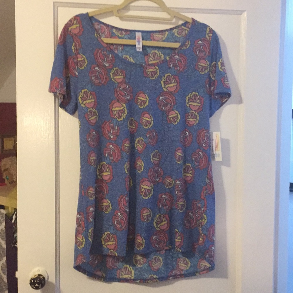 M classic T Lularoe